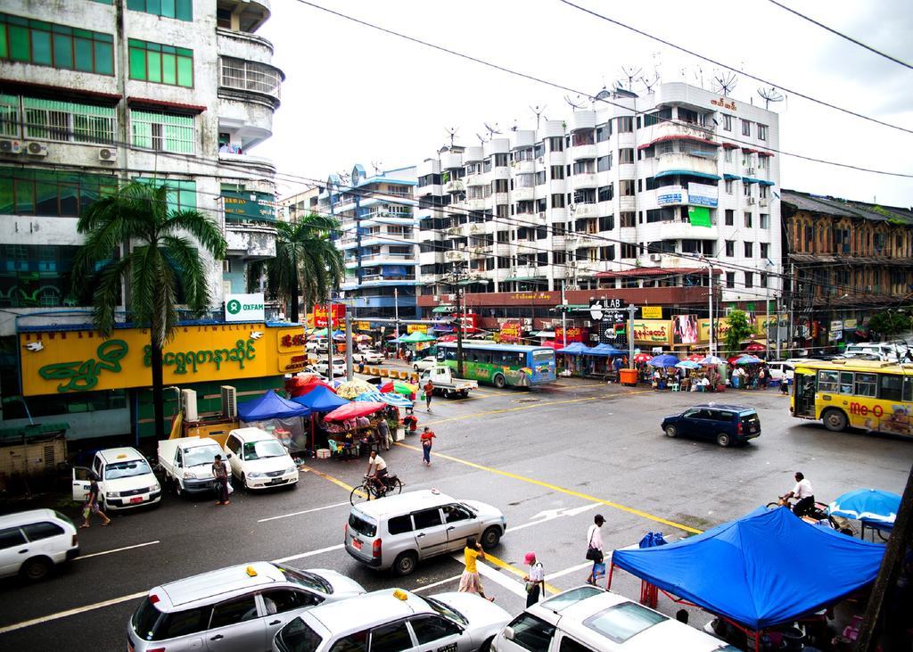 The Sat Yangon Hostel Exterior photo