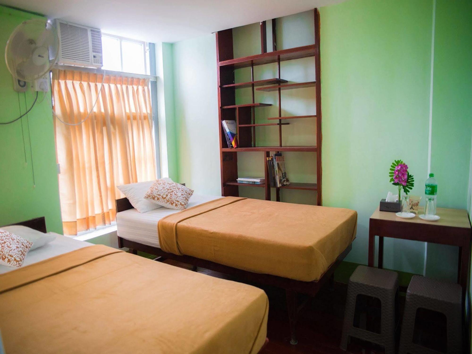 The Sat Yangon Hostel Exterior photo