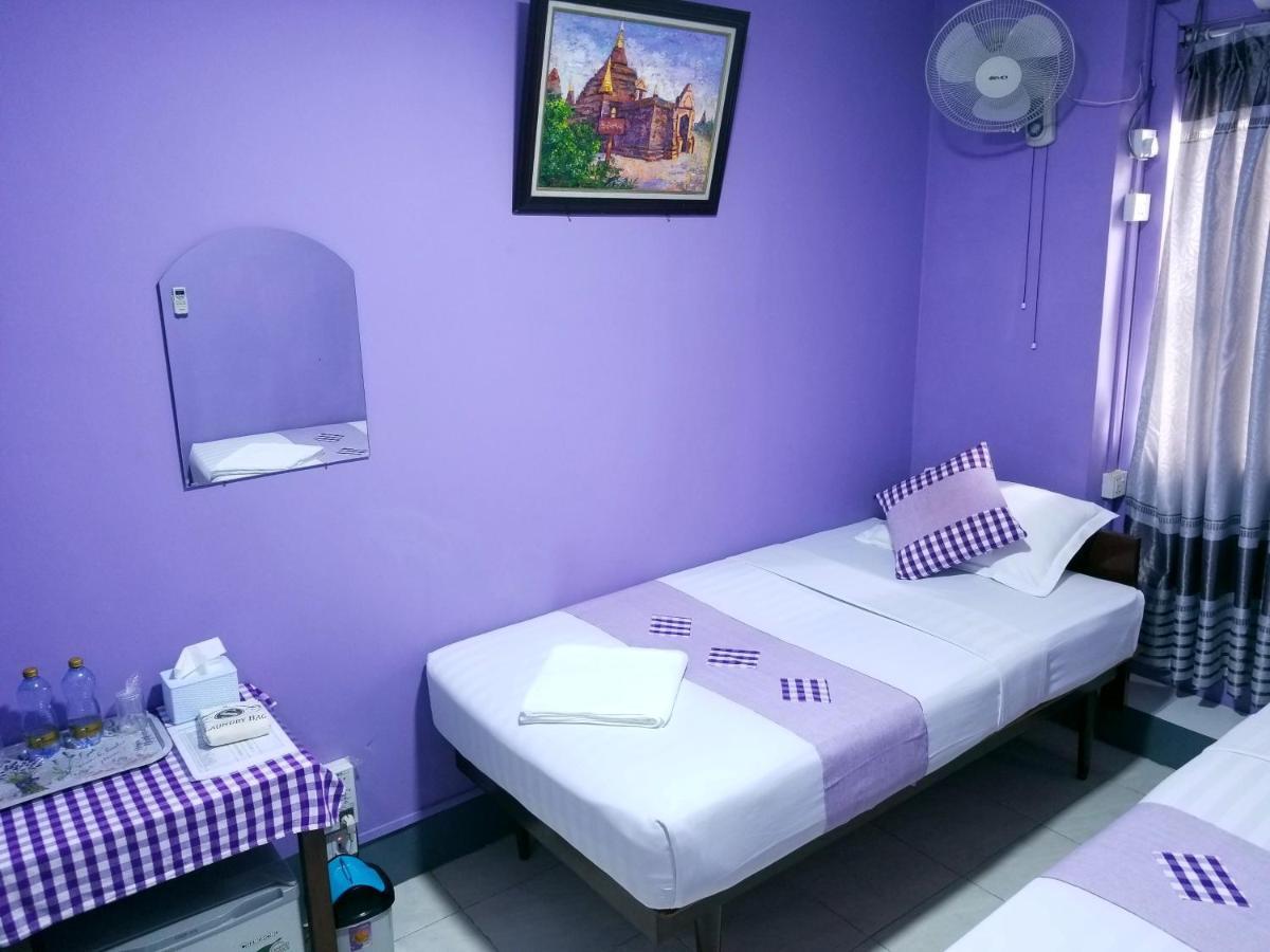 The Sat Yangon Hostel Exterior photo